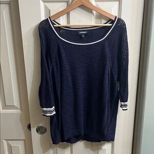 Express Women's Navy and White Scoop Neck Sweater
